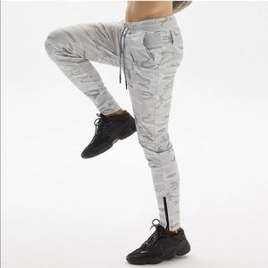 Men Camouflage Running Jogger Athletic Pants Gym Training Muscle Towel Holder